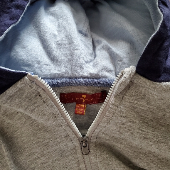 7 For All Mankind baby zip up romper - Picture 5 of 6